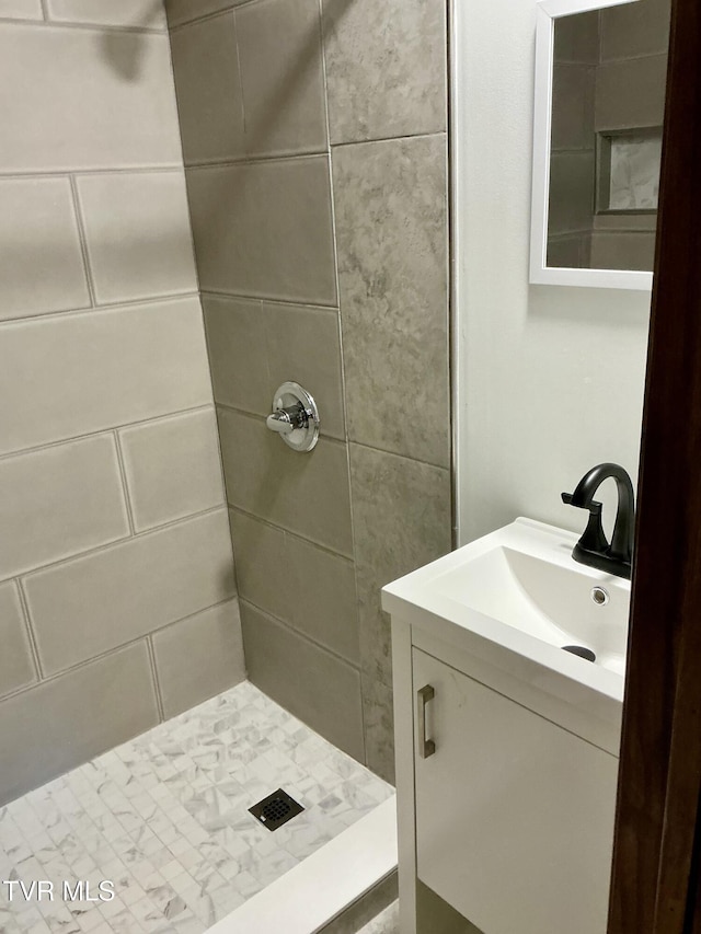 153 Hampton Creek Rd, Roan Mountain, TN 37687 - bathroom with a stall shower and vanity