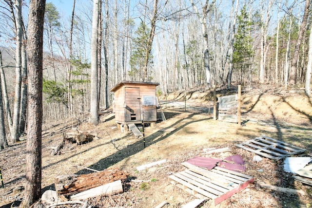 2087 Fodderstack Mountain Loop, Greeneville, TN 37745 - view of yard with exterior structure and an outdoor structure