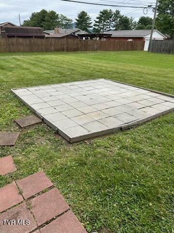 1657 Redwood Dr, Kingsport, TN 37664 - view of yard