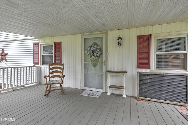 481 Pleasant Hill Rd, Blountville, TN 37617 - property entrance featuring covered porch