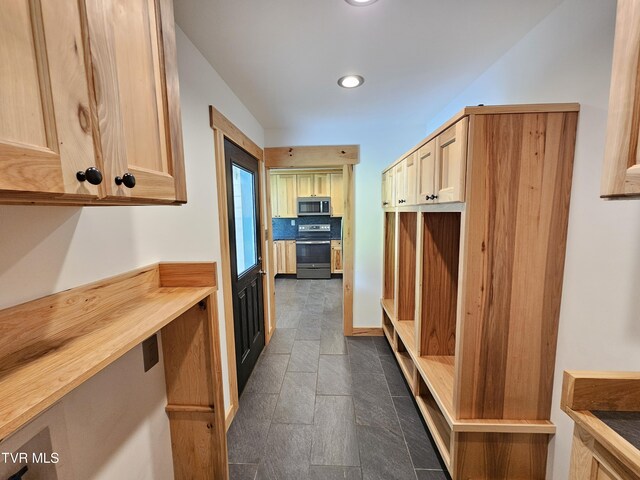 27337 Rich Valley Rd, Abingdon, VA 24210 - photo 11