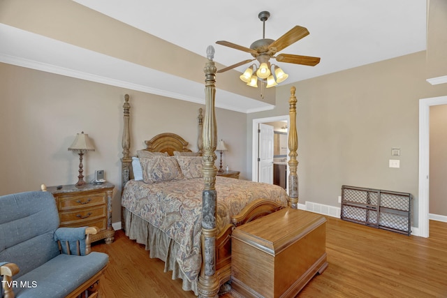 5 Carriage Ct, Johnson City, TN 37604 - bedroom with light wood-style floors, baseboards, ornamental molding, and a ceiling fan