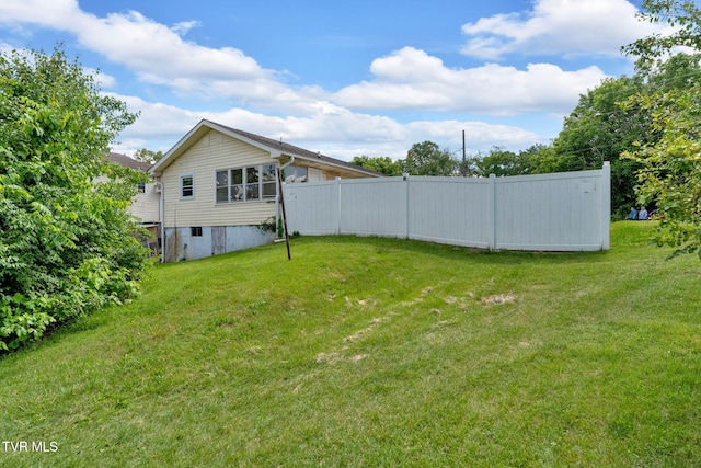 1217 Kentucky Ave, Bristol, TN 37620 - view of yard