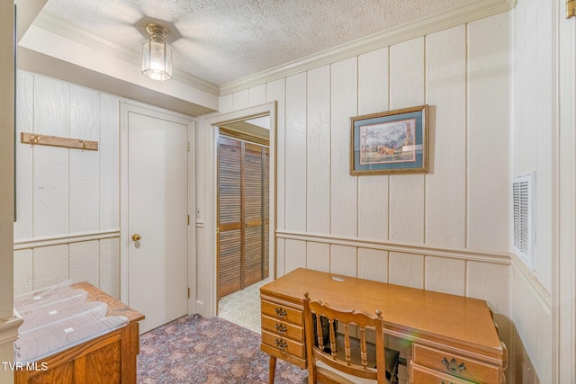 1605 Ryder Church Rd, Bluff City, TN 37618 - office area featuring crown molding and a textured ceiling