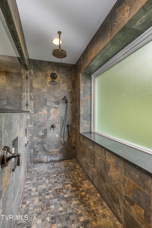 22319 Campground Rd, Bristol, VA 24202 - full bathroom with tiled shower