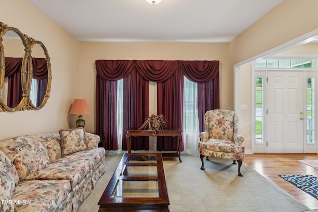 1402 Lake Ridge Sq, Johnson City, TN 37601 - living room with wood finished floors