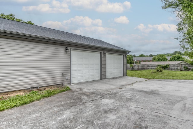 5 Loire Ct, Johnson City, TN 37604 - view of garage