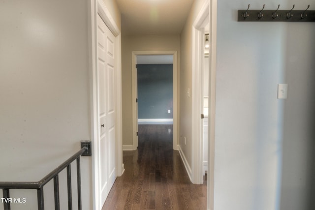 361 Belmont Dr Unit 14, Bristol, TN 37620 - corridor featuring dark wood-style flooring and baseboards