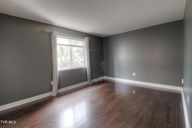 361 Belmont Dr Unit 14, Bristol, TN 37620 - unfurnished room featuring dark wood-type flooring