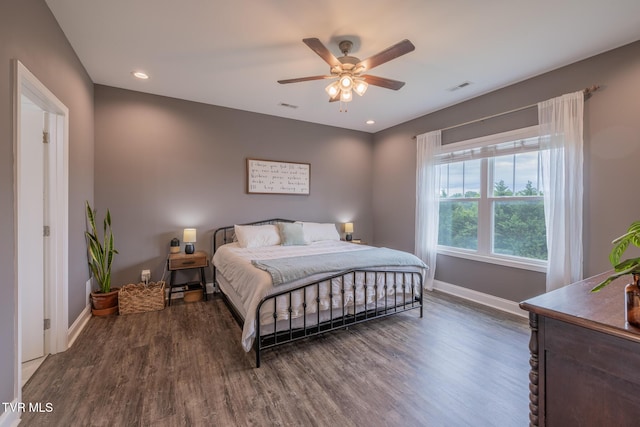 4073 Maize Pl, Piney Flats, TN 37686 - bedroom featuring wood finished floors, baseboards, ceiling fan, and recessed lighting
