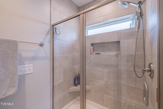4073 Maize Pl, Piney Flats, TN 37686 - full bath featuring a shower stall
