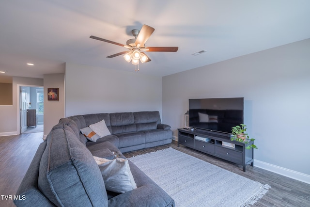 4073 Maize Pl, Piney Flats, TN 37686 - living room with wood finished floors, baseboards, ceiling fan, and recessed lighting