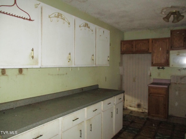 371 Jonesboro Dr, Bluff City, TN 37618 - photo 7
