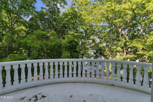 133 Knob Creek Dock Rd, Johnson City, TN 37601 - balcony featuring view of wooded area