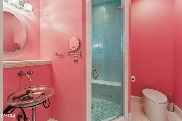 133 Knob Creek Dock Rd, Johnson City, TN 37601 - full bath featuring toilet, a stall shower, baseboards, and tile patterned floors