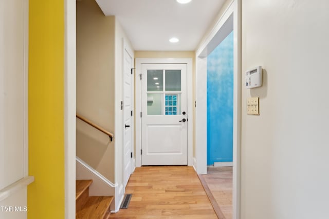 133 Knob Creek Dock Rd, Johnson City, TN 37601 - entryway featuring light wood-type flooring, recessed lighting, and baseboards