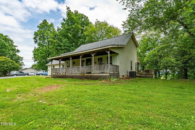 122 Spring Hollow Ln, Jonesborough, TN 37659 - view of front facade with a porch, a front lawn, crawl space, and central air condition unit