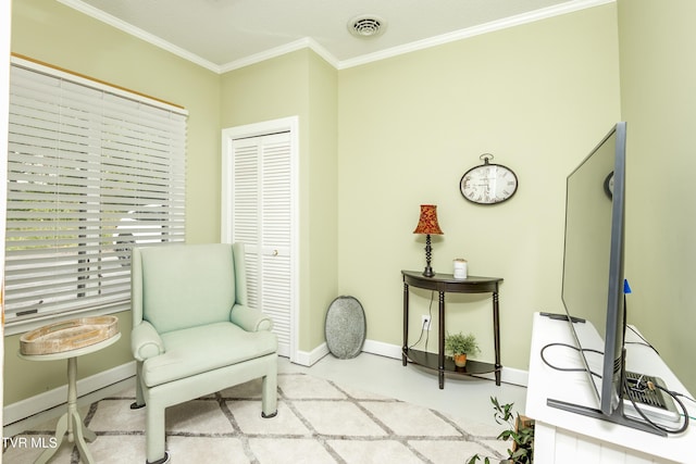 14346 White Top Vw, Abingdon, VA 24210 - sitting room with ornamental molding and baseboards