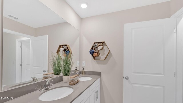 2006 Fox Meadows Cir, Bluff City, TN 37618