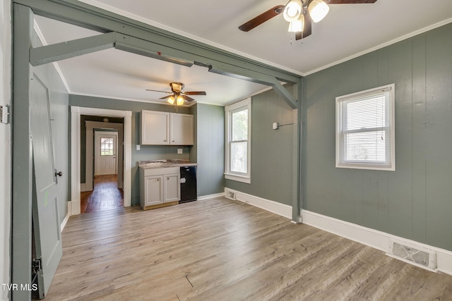 905 Kentucky Ave, Bristol, TN 37620 - kitchen with a ceiling fan, crown molding, plenty of natural light, and light wood finished floors