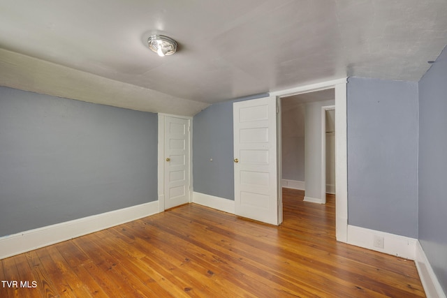 905 Kentucky Ave, Bristol, TN 37620 - bonus room with hardwood / wood-style flooring and lofted ceiling