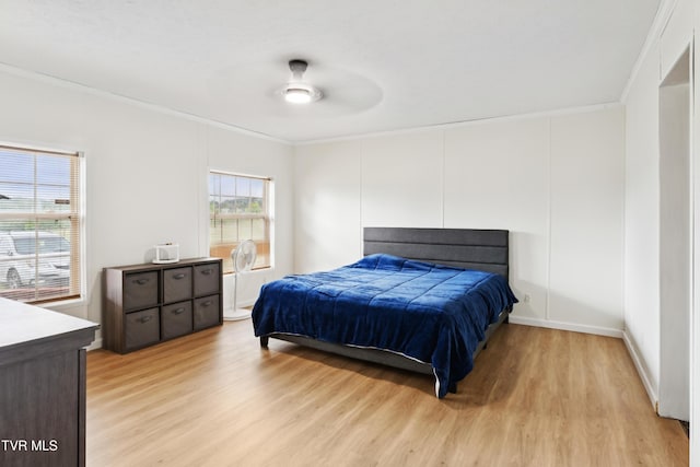 364 Berry Ridge Rd, Jonesborough, TN 37659 - bedroom featuring ornamental molding, light wood-style flooring, and baseboards