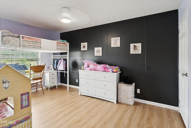 364 Berry Ridge Rd, Jonesborough, TN 37659 - bedroom with light wood finished floors and baseboards