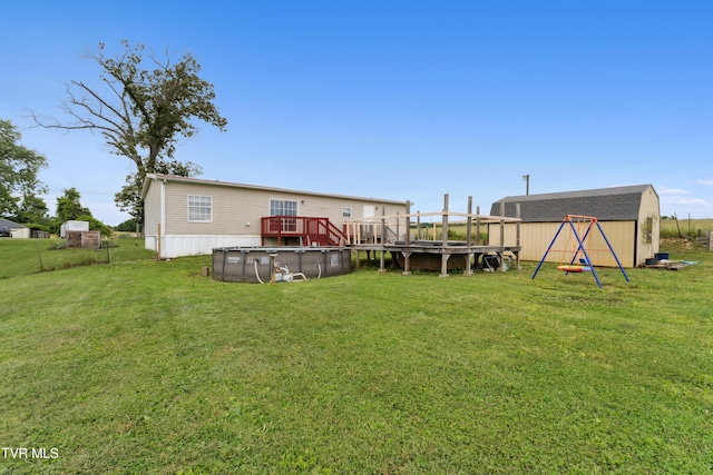 364 Berry Ridge Rd, Jonesborough, TN 37659 - view of yard featuring an outdoor pool and a deck