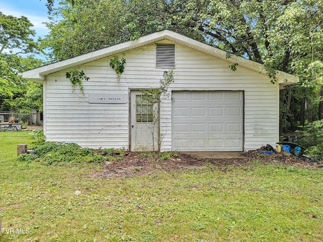 1275 Chuckey Pike, Chuckey, TN 37641 - view of detached garage