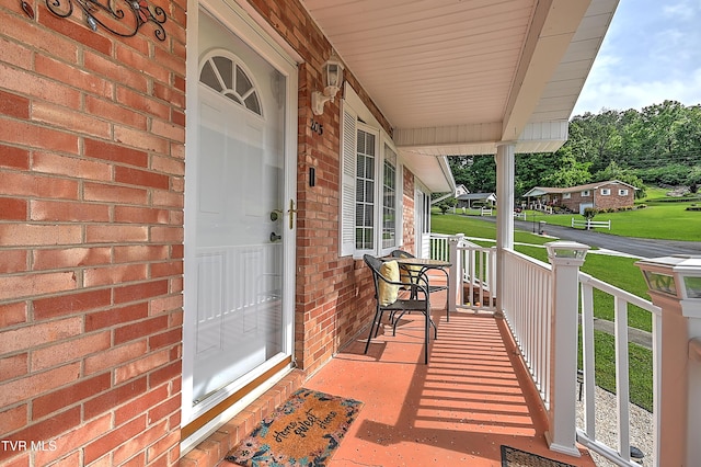 205 Live Oak Dr, Kingsport, TN 37660 - view of covered porch