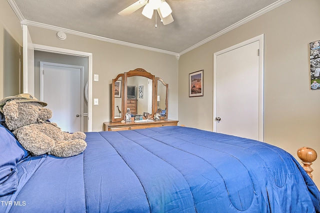 205 Live Oak Dr, Kingsport, TN 37660 - bedroom featuring ornamental molding and a ceiling fan