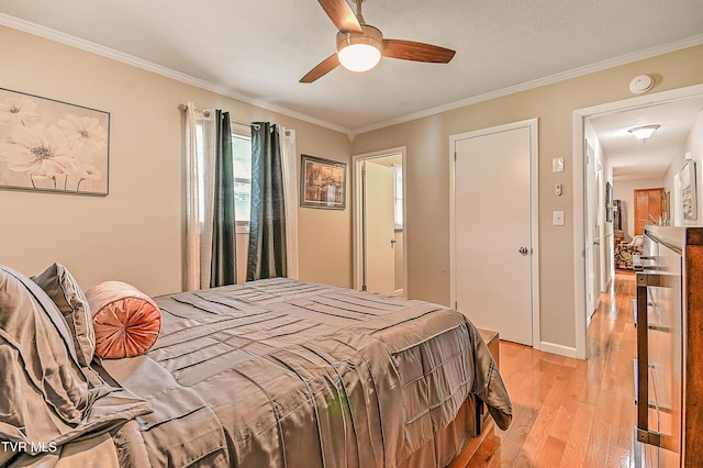 205 Live Oak Dr, Kingsport, TN 37660 - bedroom featuring light wood-style floors, ornamental molding, and ceiling fan