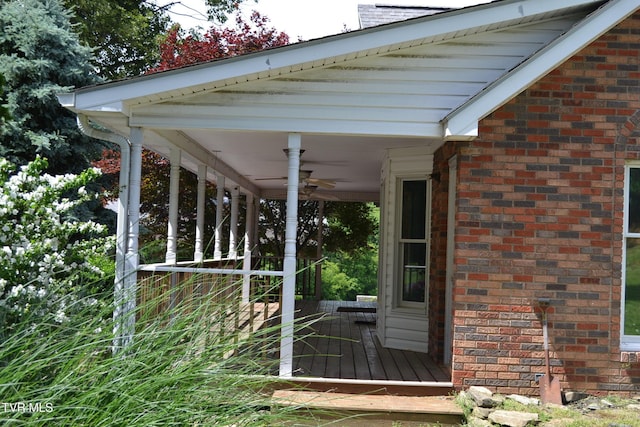 290 Kinchloe Mill Rd, Jonesborough, TN 37659 - exterior view of a ceiling fan and brick siding