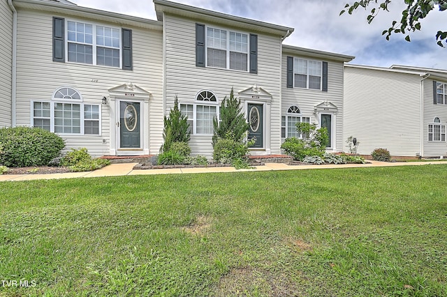 220 Amanda Ln Unit 2, Bristol, TN 37620 - view of front facade with a front yard