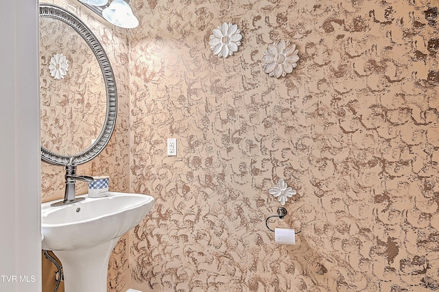 220 Amanda Ln Unit 2, Bristol, TN 37620 - bathroom featuring wallpapered walls and a sink