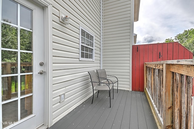 220 Amanda Ln Unit 2, Bristol, TN 37620 - view of wooden deck