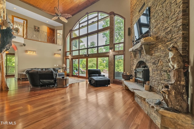 18549 Landridge Way, Abingdon, VA 24211 - living area with wood ceiling, a towering ceiling, hardwood / wood-style floors, ceiling fan, and healthy amount of natural light