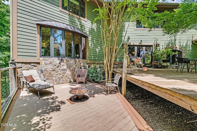 18549 Landridge Way, Abingdon, VA 24211 - wooden deck with a fire pit