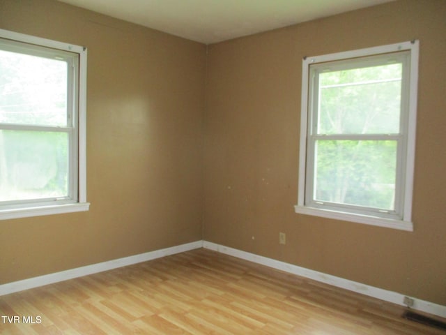 19374 Benhams Rd, Bristol, VA 24202 - spare room featuring light wood finished floors and baseboards