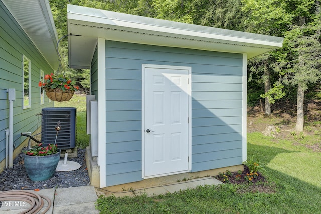 111 Jd Whitehead Rd, Roan Mountain, TN 37687 - view of shed