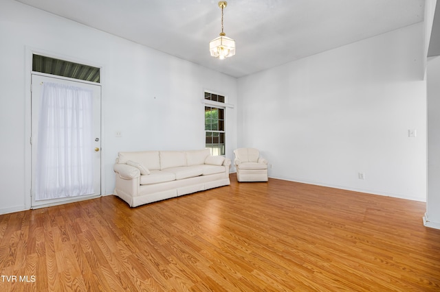 4006 Navaho Dr, Johnson City, TN 37604 - living area featuring light wood-style flooring and baseboards