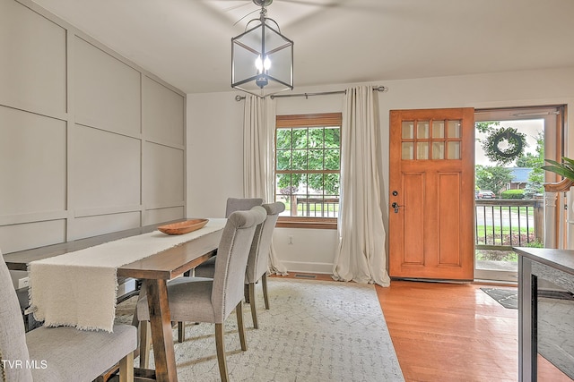 1449 Warpath Dr, Kingsport, TN 37664 - dining room with light wood-style flooring