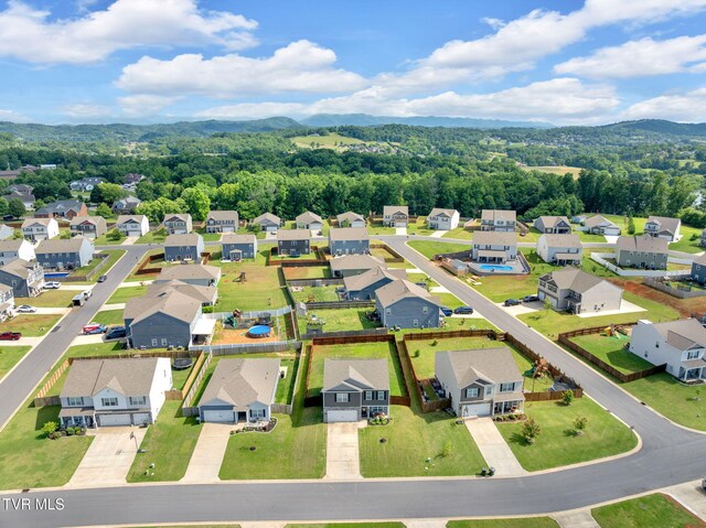 2281 Egret Ln, Piney Flats, TN 37686