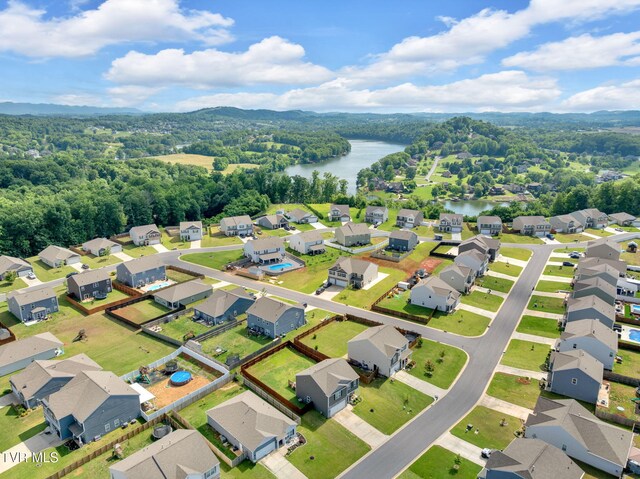 2281 Egret Ln, Piney Flats, TN 37686