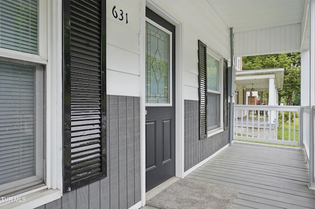 631 NE Meadow St, Coeburn, VA 24230 - doorway to property featuring a porch