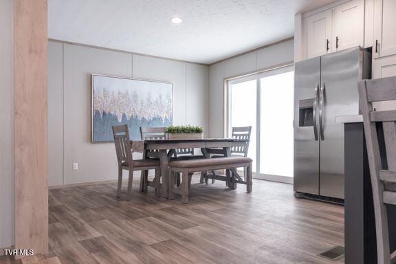 913 Henry Harr Rd, Blountville, TN 37617 - dining room with wood finished floors and recessed lighting