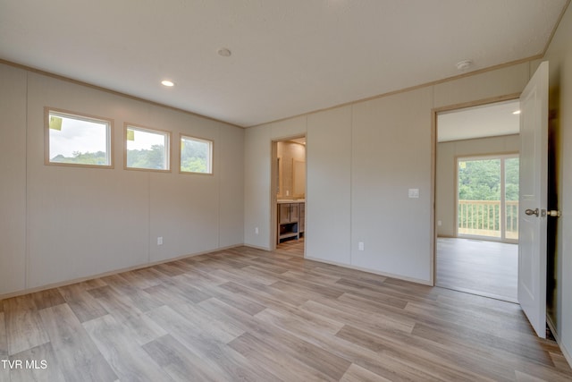 913 Henry Harr Rd, Blountville, TN 37617 - empty room with light wood finished floors, a smoke detector, and recessed lighting