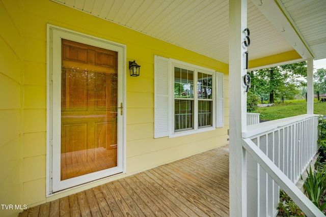 319 Woodland Rd, Jonesborough, TN 37659 - entrance to property featuring covered porch