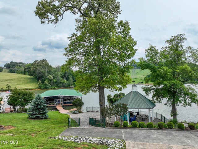 614 Harbor Point Dr, Johnson City, TN 37615