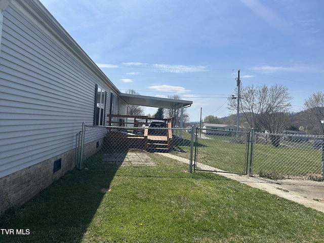 8 Circling Dr, Chuckey, TN 37641 - view of yard featuring a gate and an attached carport